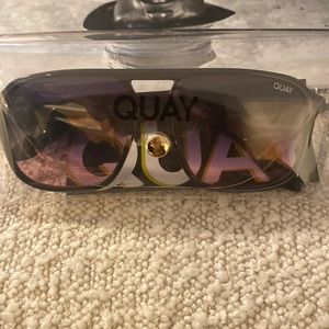 Quay sunglasses on the fly